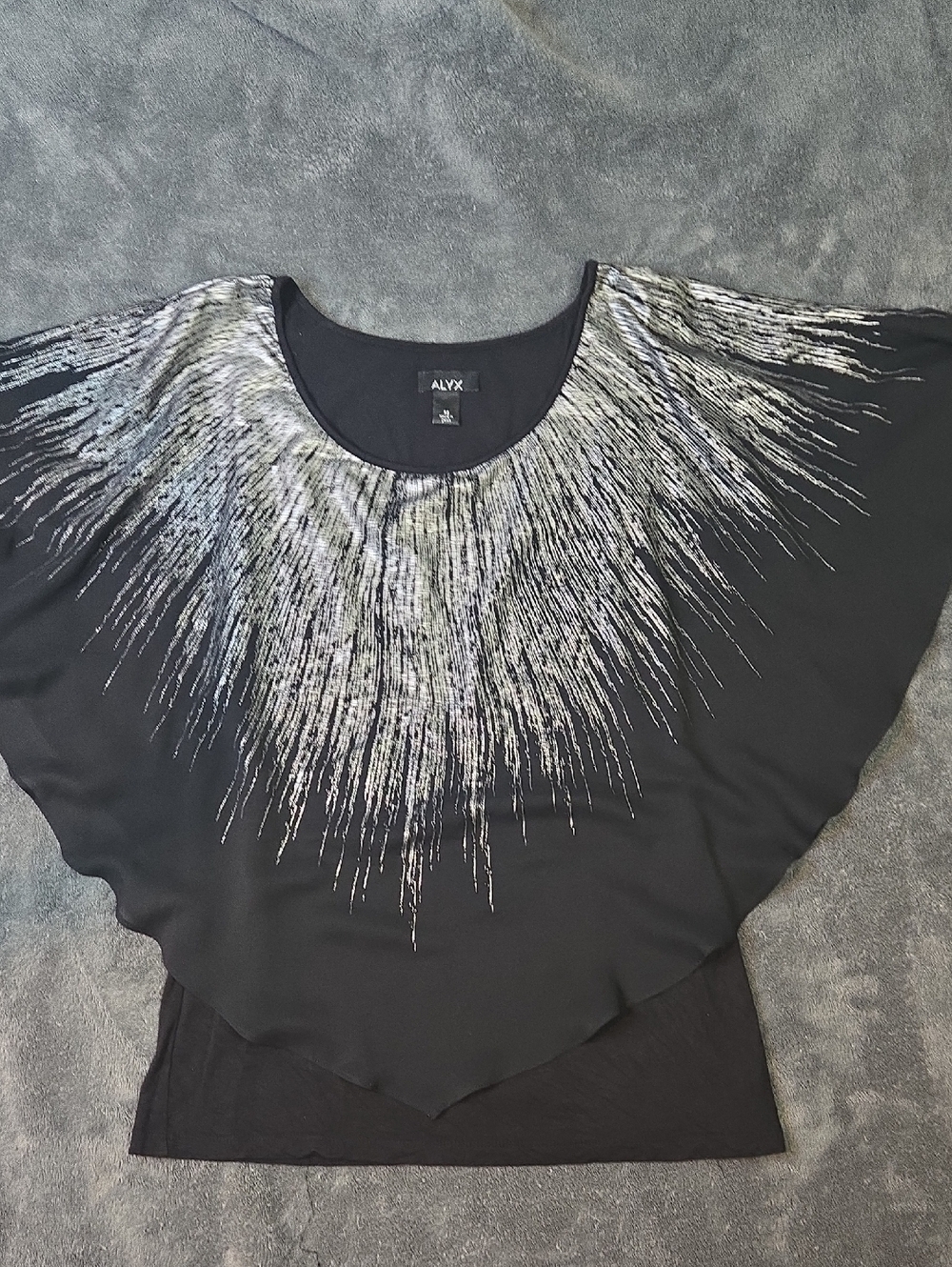 Alyx Black Top with Silver Burst Detail Sz Medium